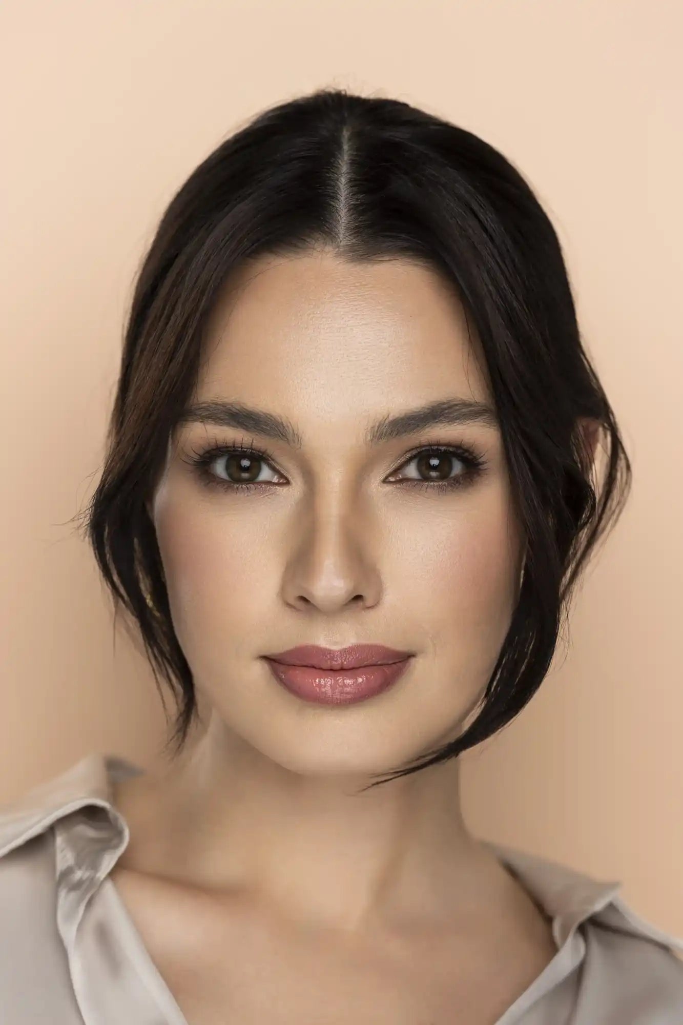 Visible eyelash growth after using Qualash Advanced Eyelash Serum